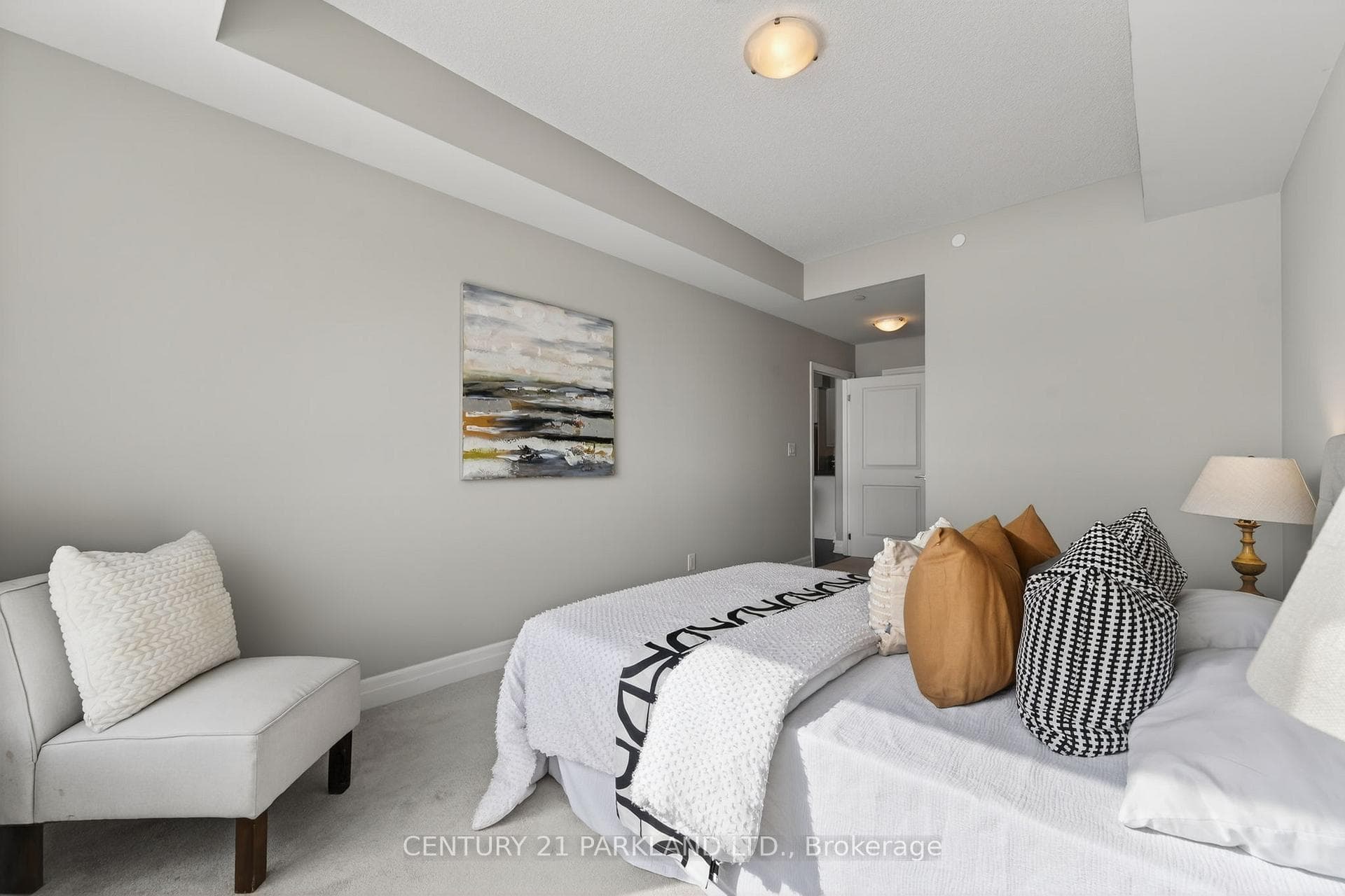 111 Civic Square Gate Unit 207 photo 44