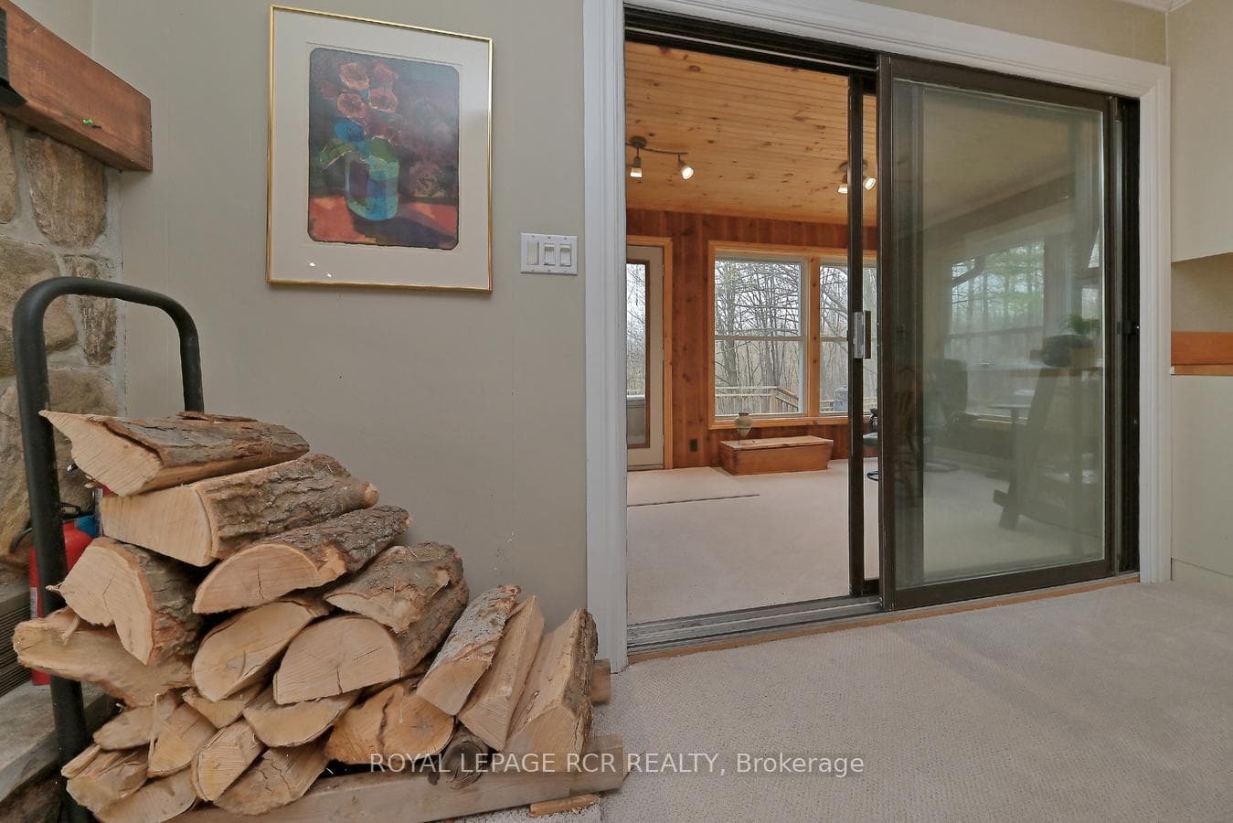 838742 4th Line photo 19