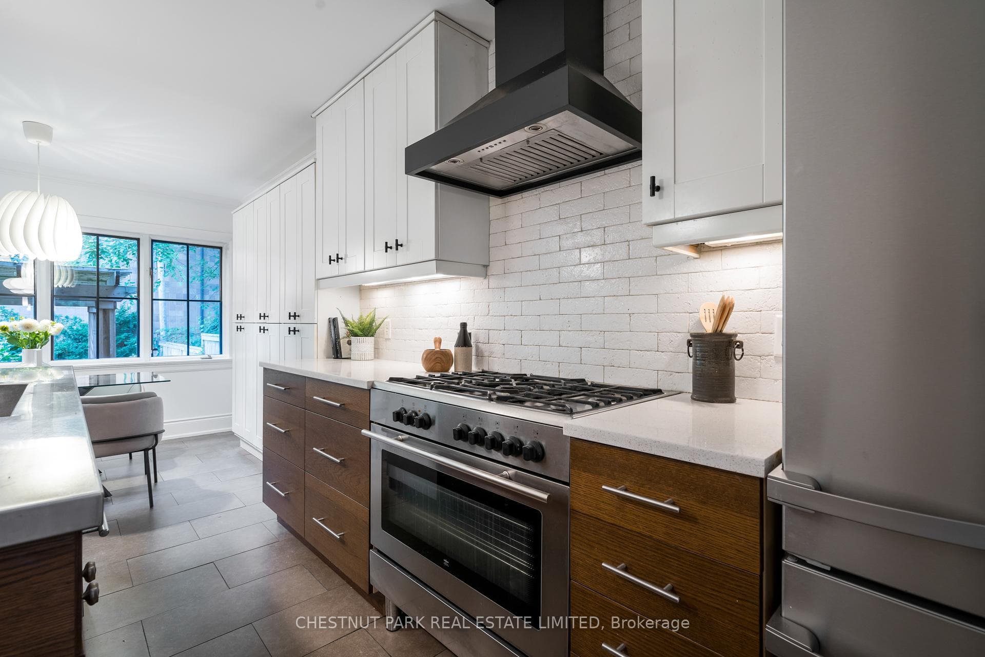 12 Oaklands Avenue photo 11