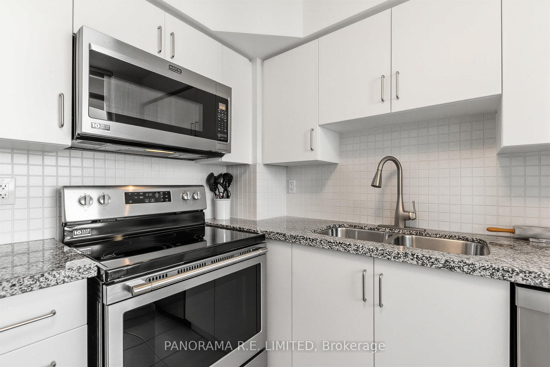 235 Sherway Gardens Road Unit 1810 photo 8