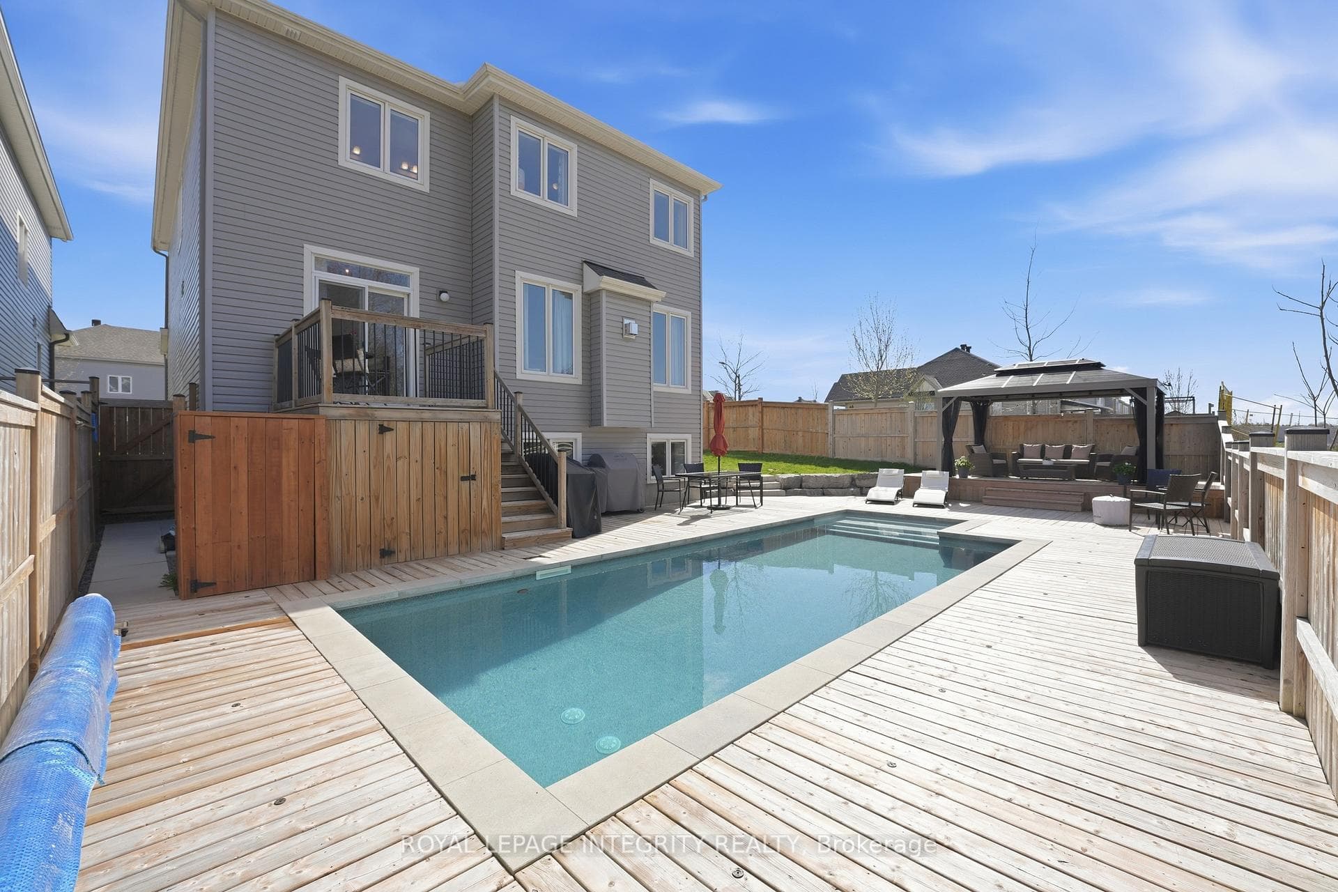3200 Harvester Crescent photo 38