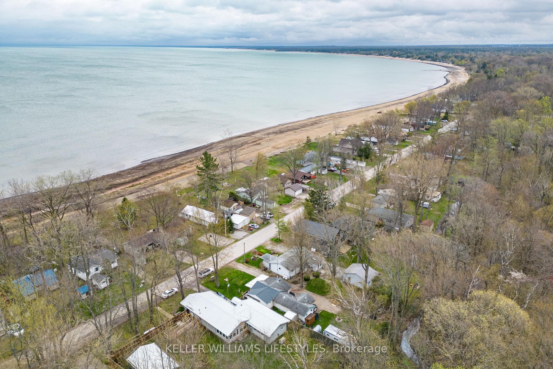 9900 Lake Road photo 45