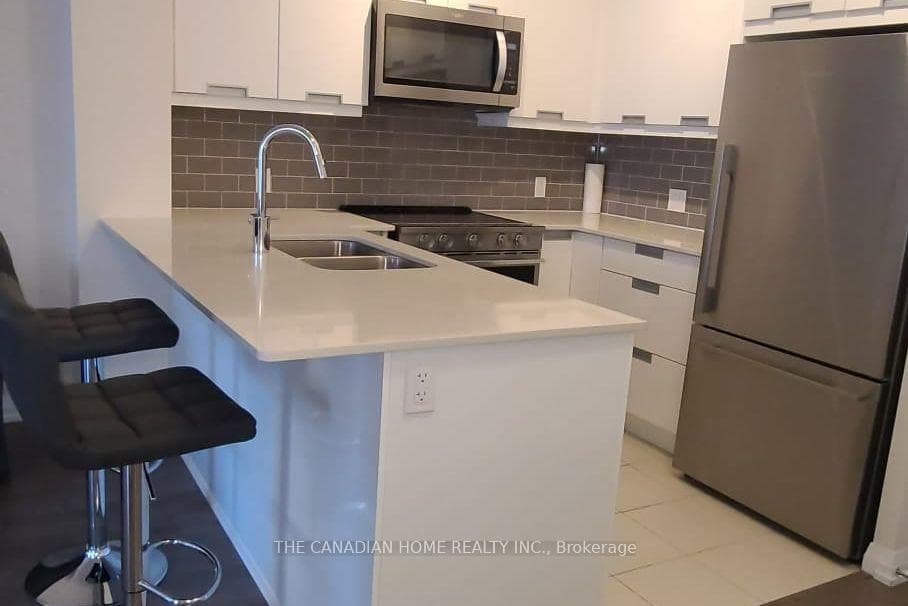 65 WATERGARDEN Drive Unit 710 photo 9