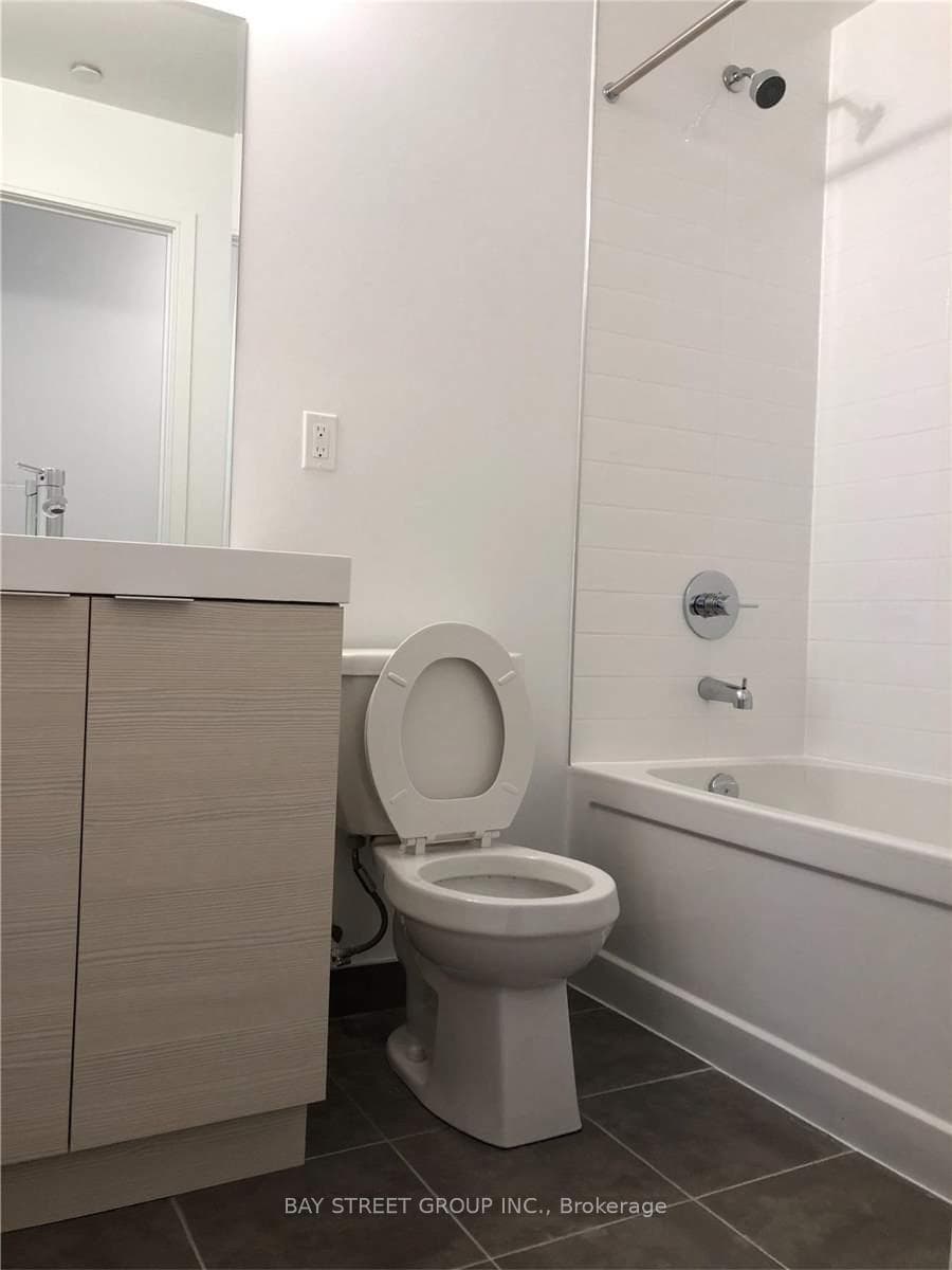 621 Sheppard Avenue Unit 519 photo 9