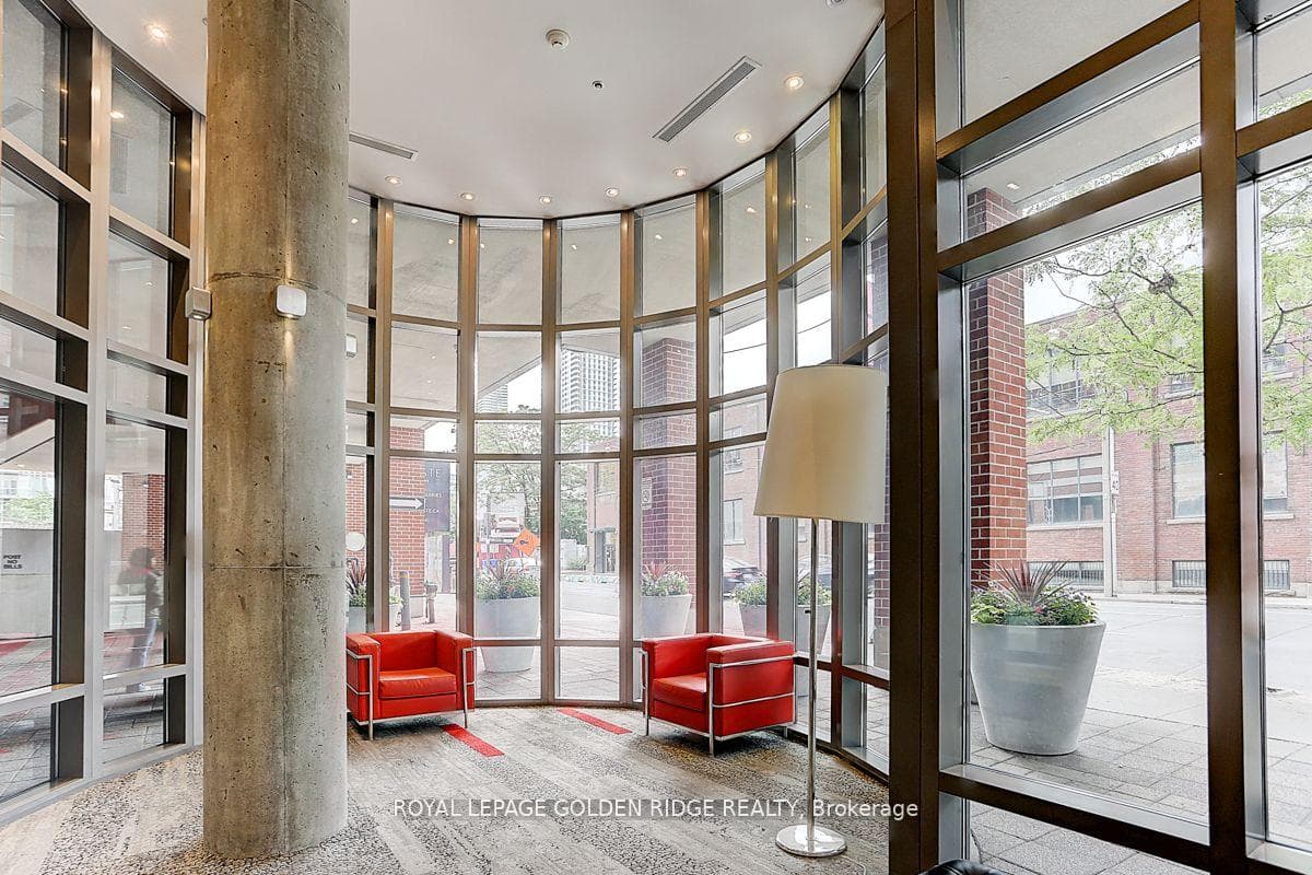 255 Richmond Street Unit PH11 photo 5