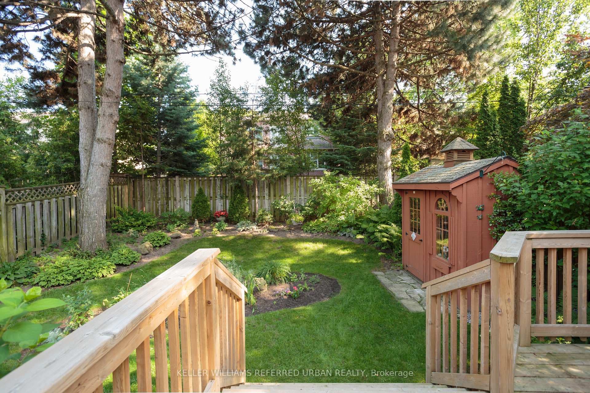 345 Moore Avenue photo 33