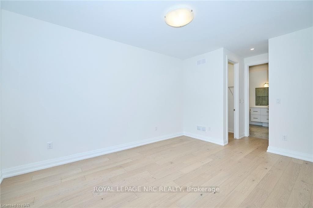 9150 WILLOUGHBY DRIVE Drive Unit 32 photo 17