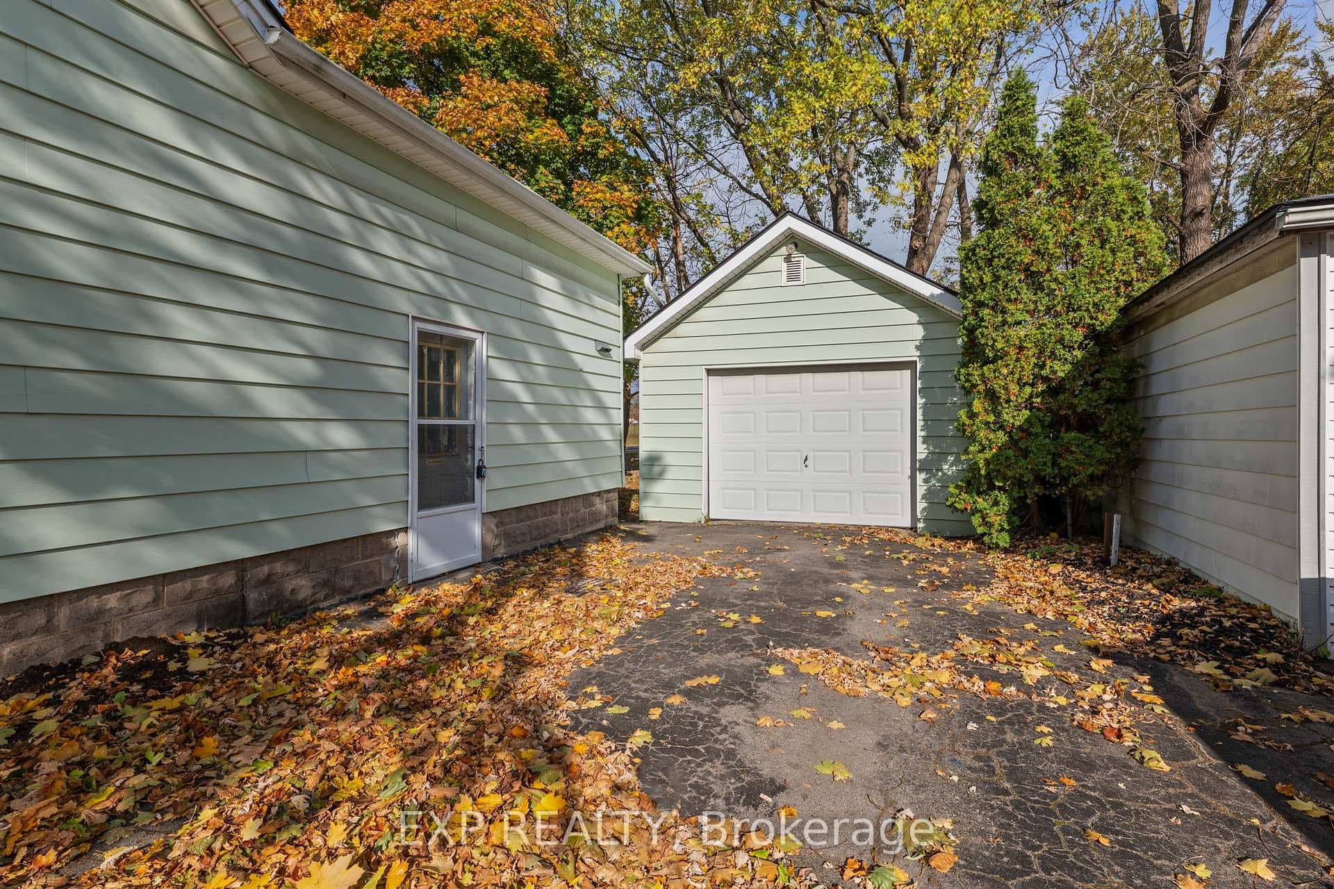 6719 Dunn Street photo 4