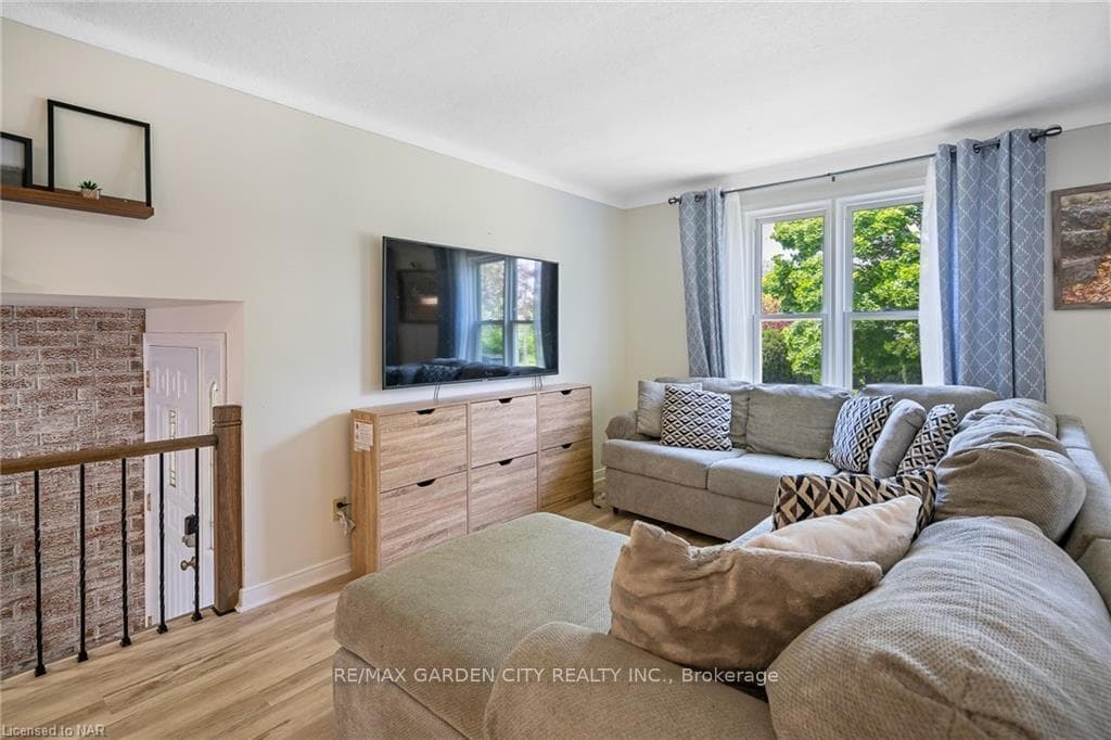 670 Vine Street photo 15