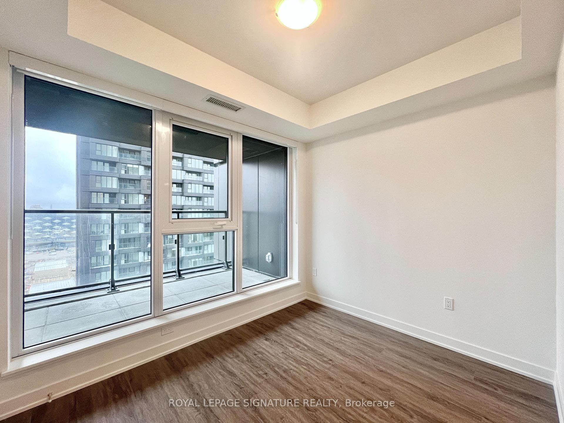 1 Quarrington Lane Unit 1609 photo 20