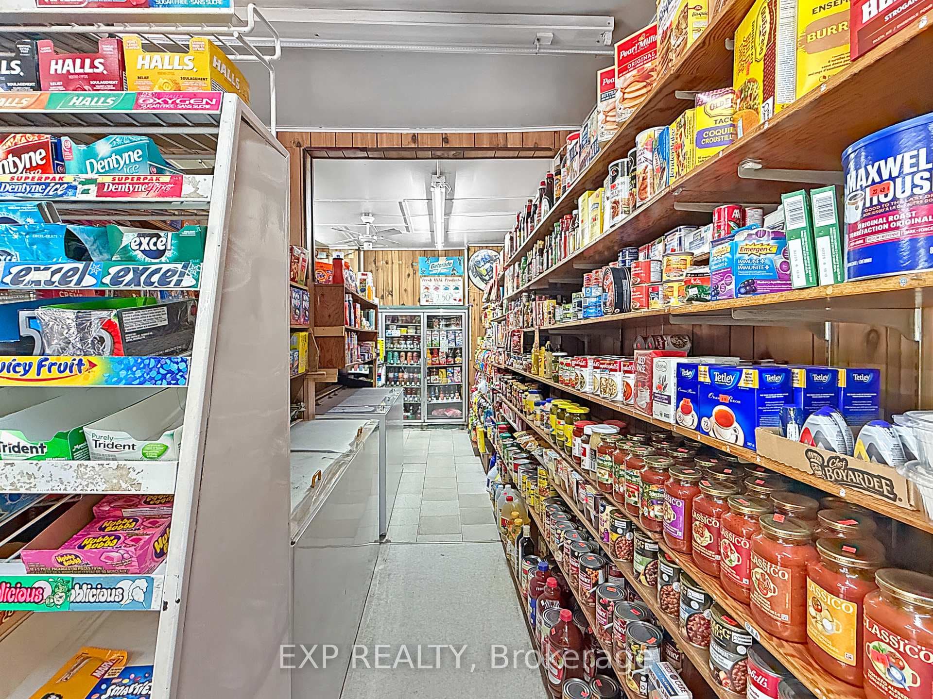 511 Quebec Street photo 8