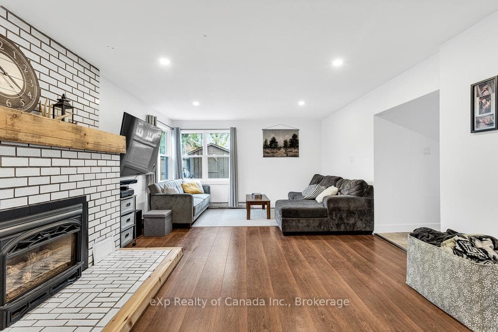 456 John Street photo 11