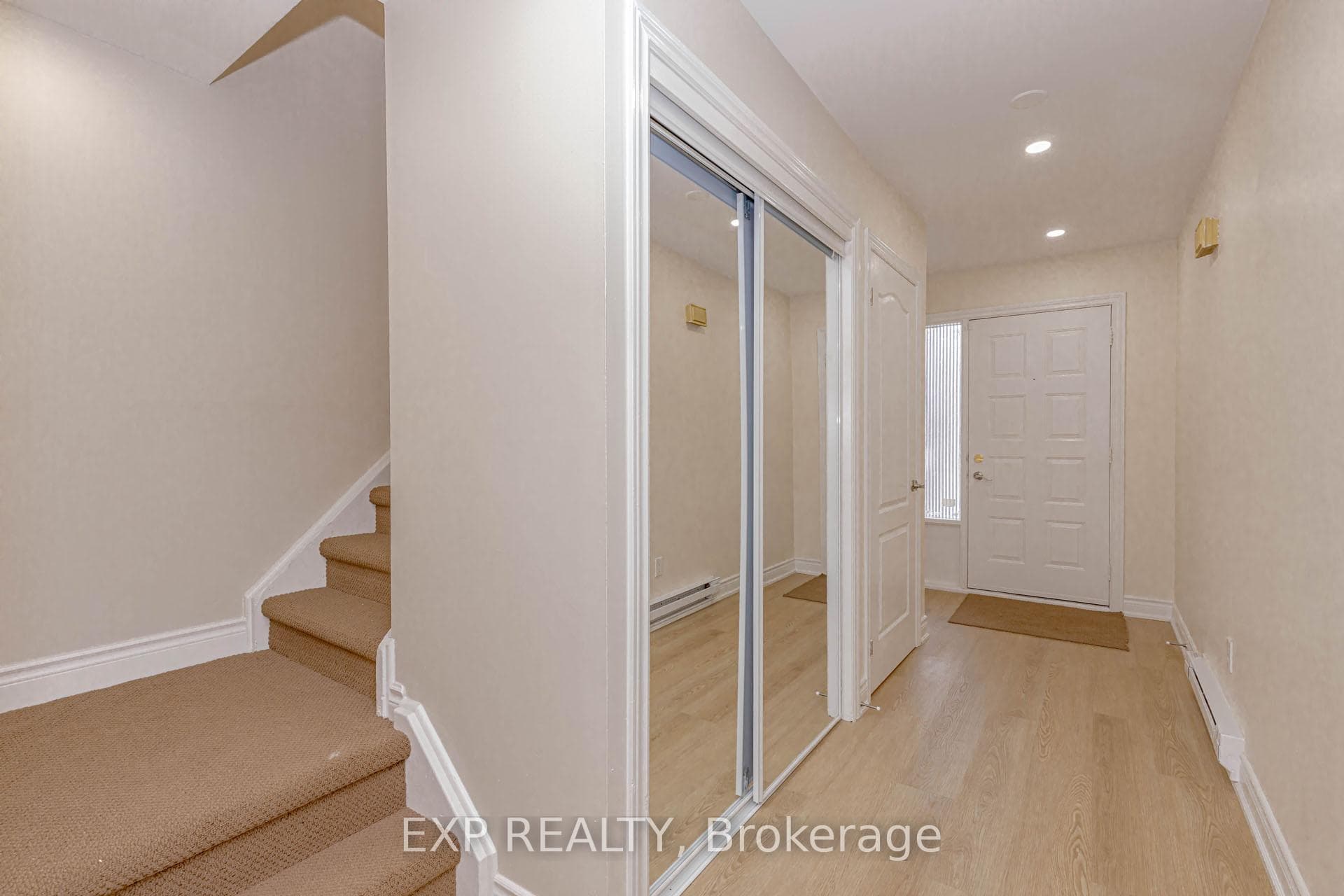 2289 Munn's Avenue photo 13