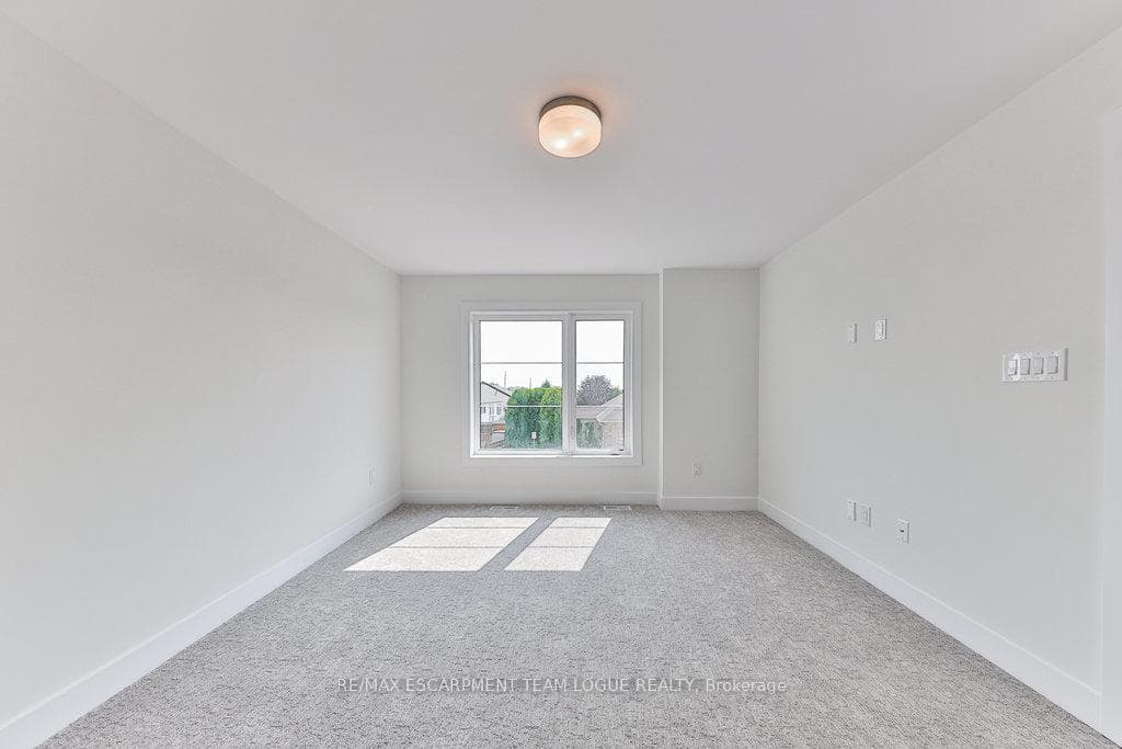 2273 TURNBERRY Road Unit 22 photo 21