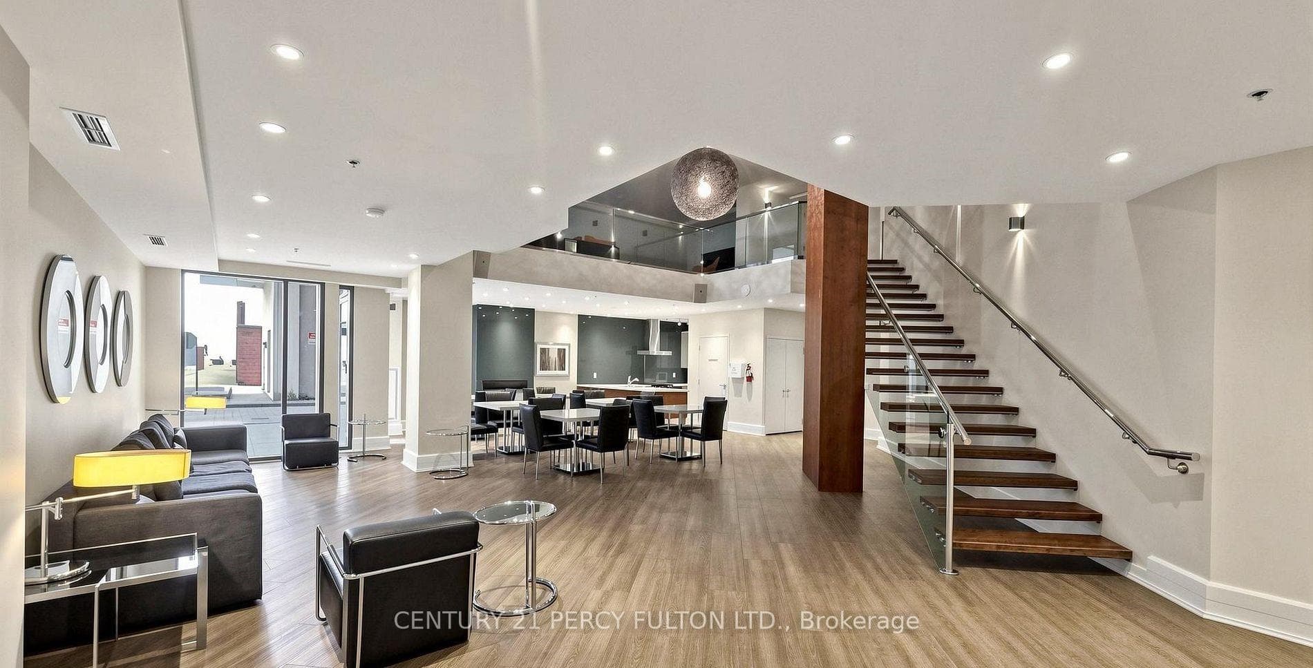 1501-111 Elizabeth St- party room