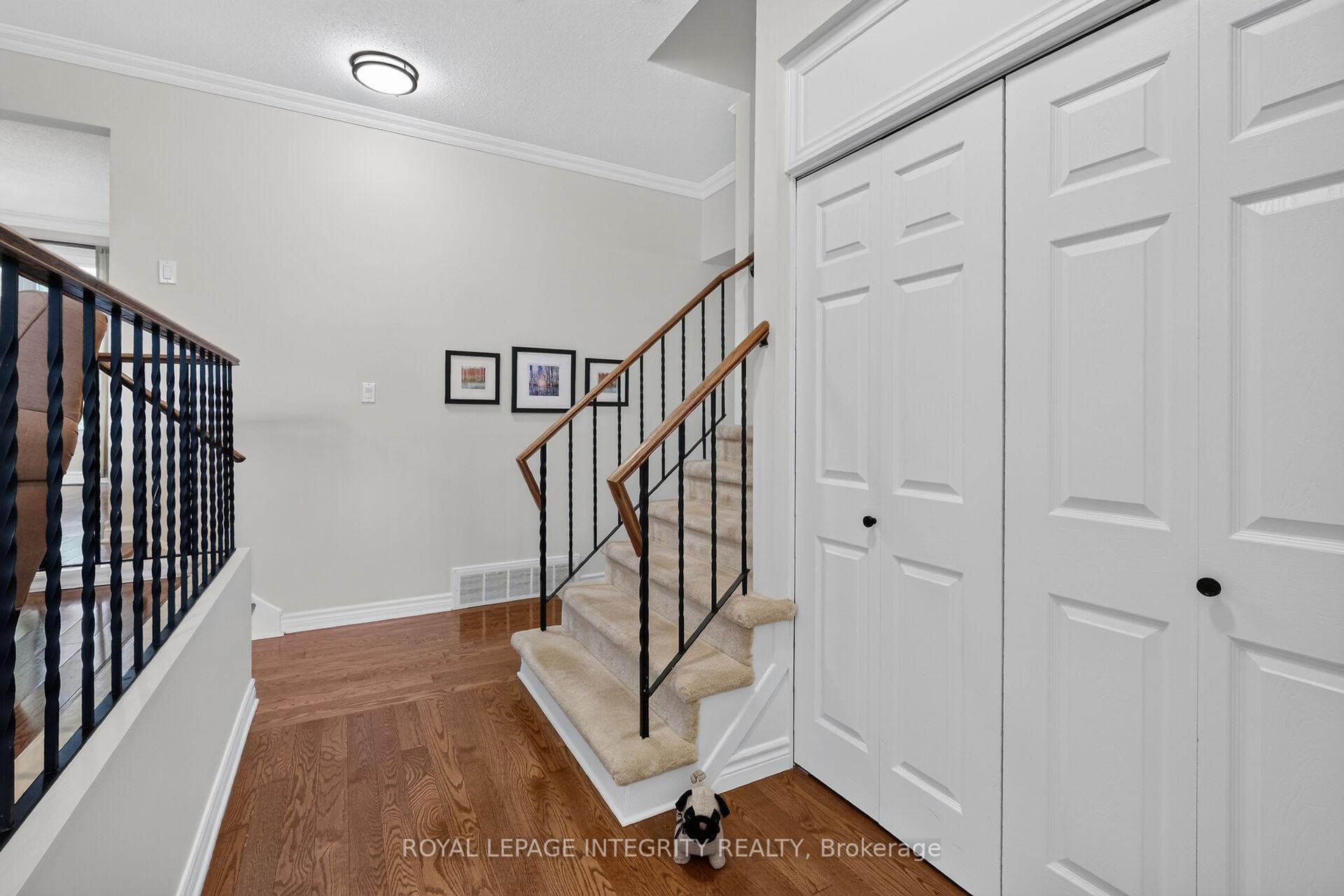 6100 Vineyard Drive photo 8