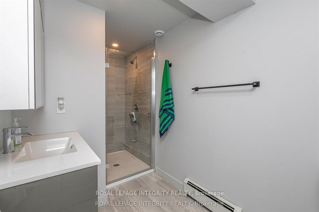 2347 Baseline Road photo 38