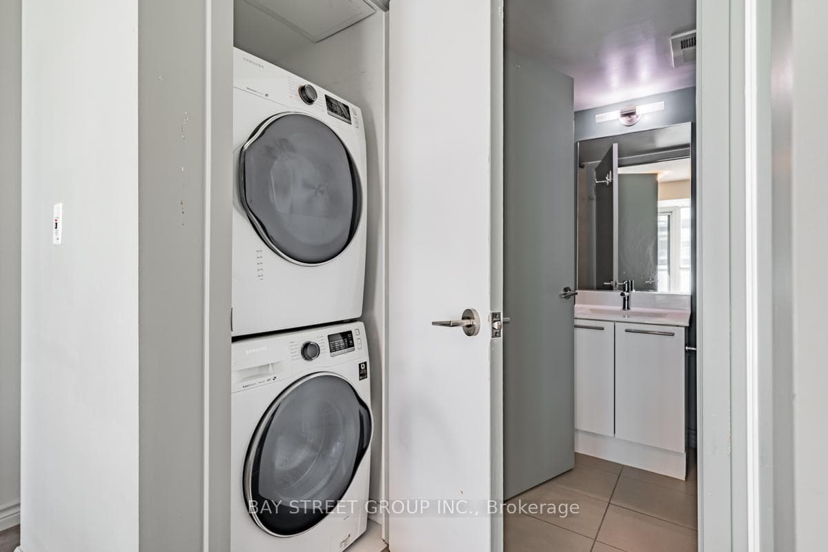 96 St Patrick Street Unit 1603 photo 19