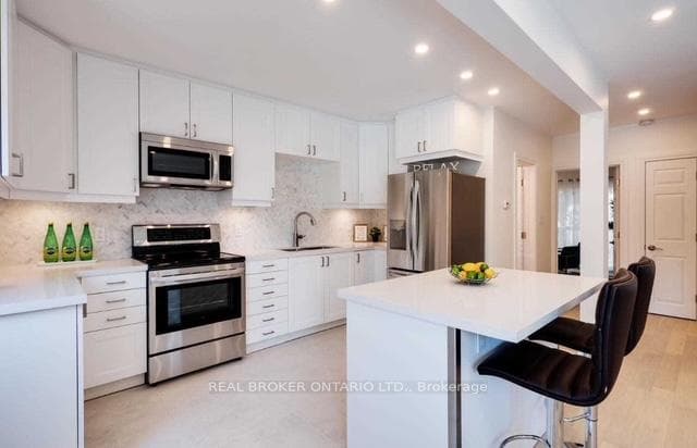 45 Vernon Road Unit Upper Level Only photo 4