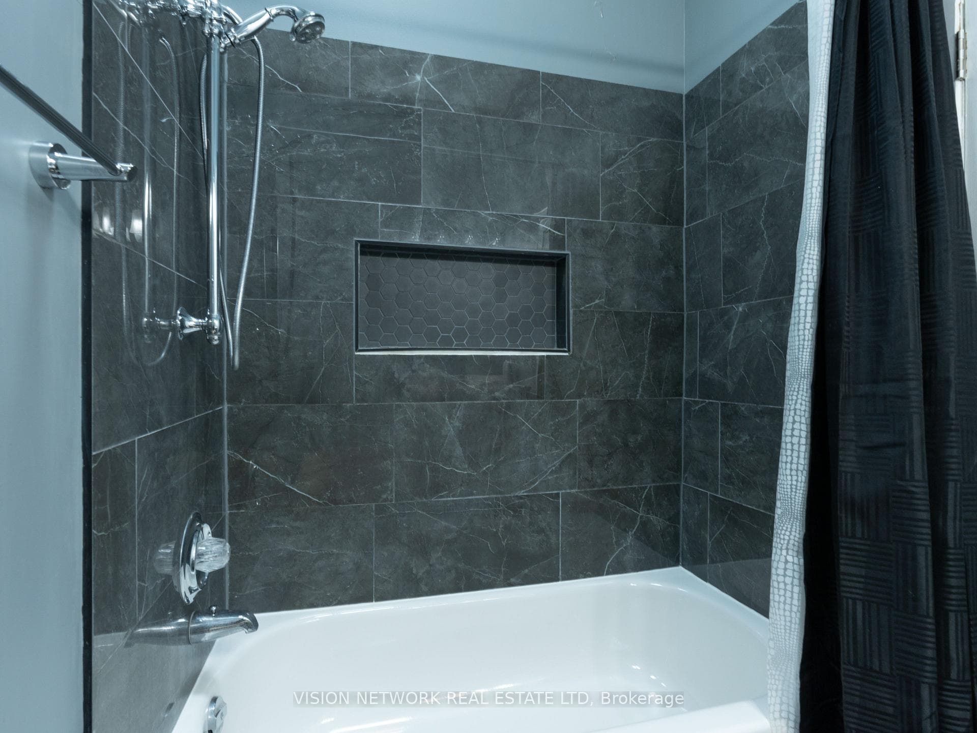 1090 Kipps Lane Unit 186 photo 15