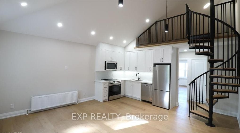 875 Millwood Road Unit 3B photo 6