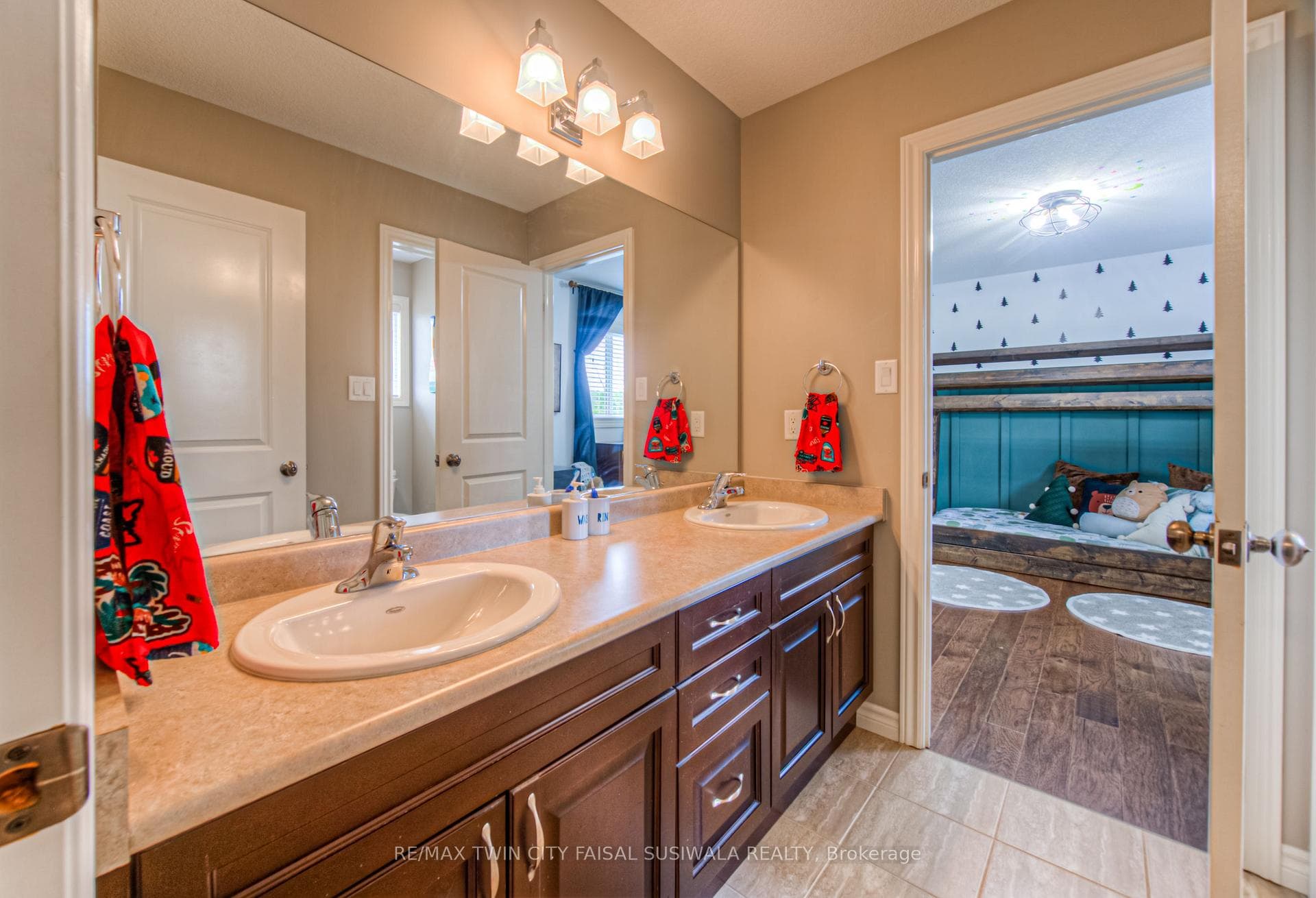 35 Gouda Place photo 29