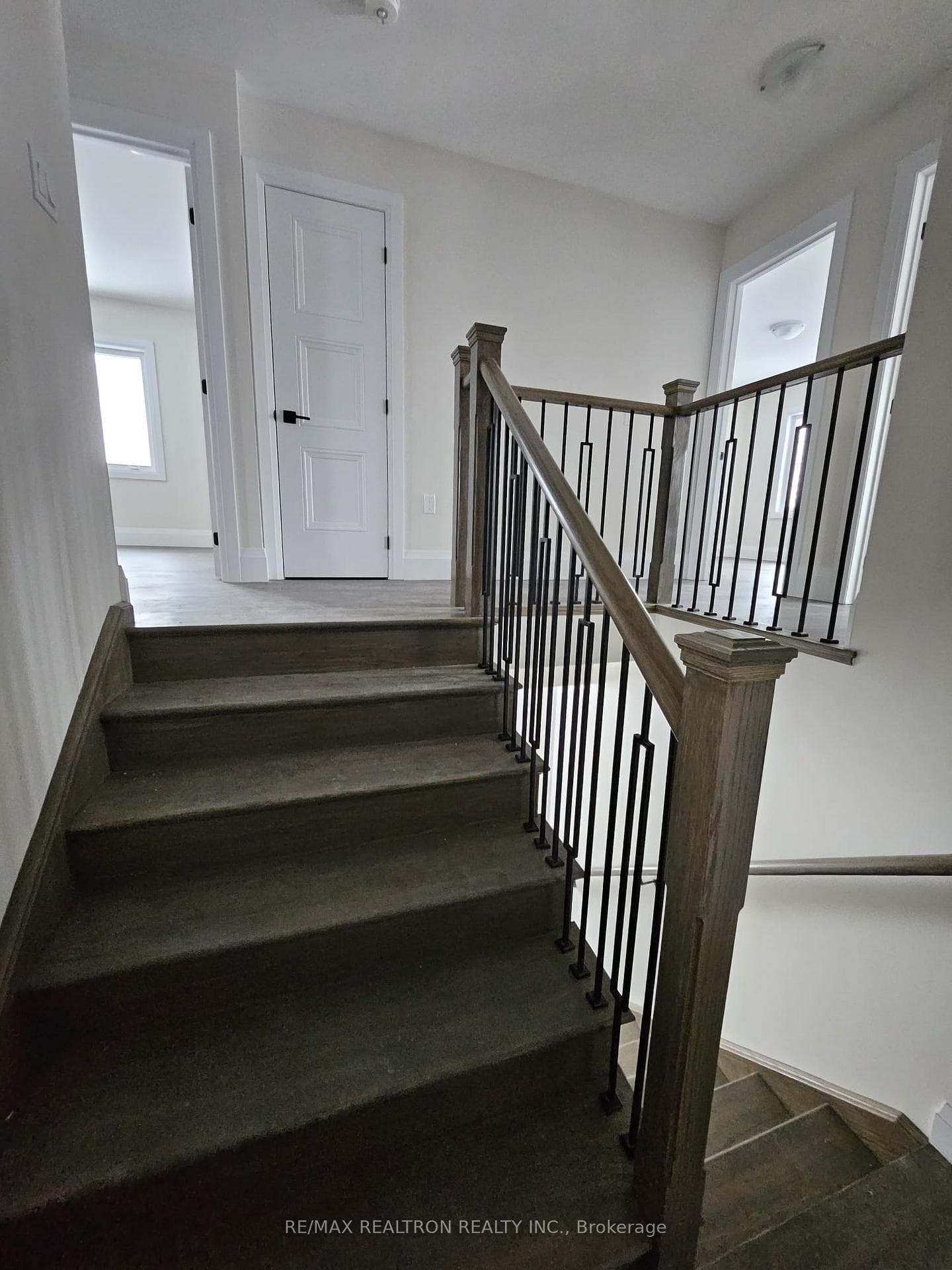 805 Steinburg Court photo 11