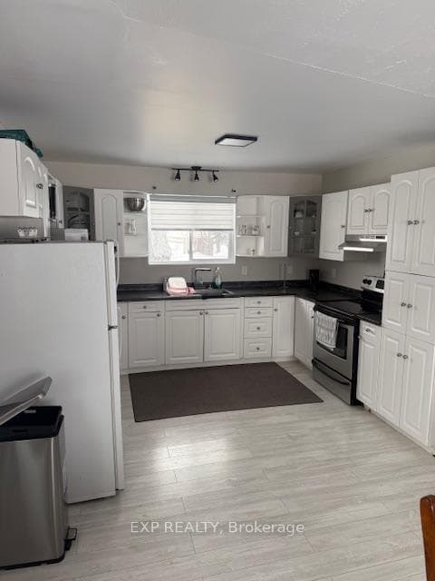 22 Beach Boulevard photo 8