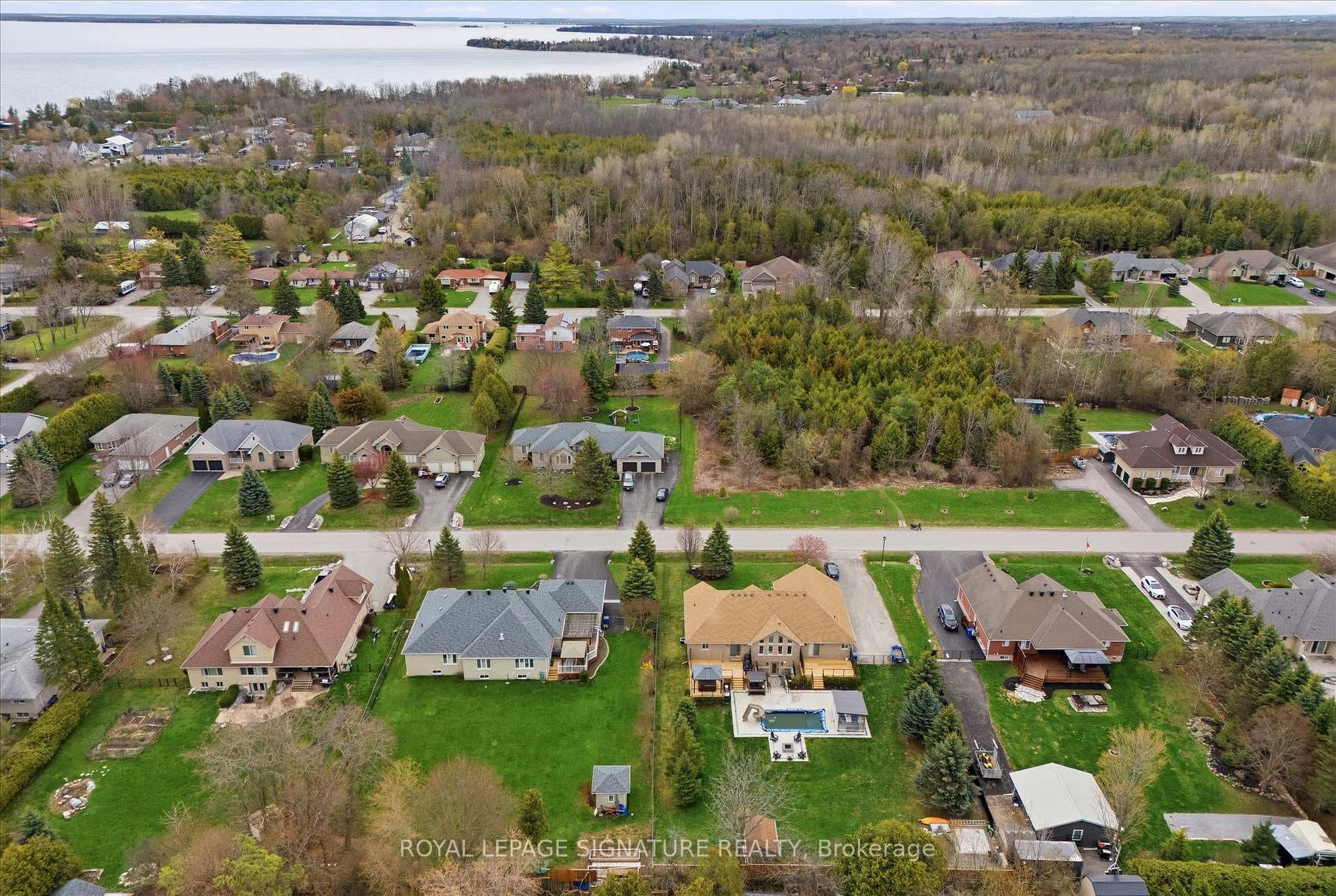 54 Farley Circle photo 41