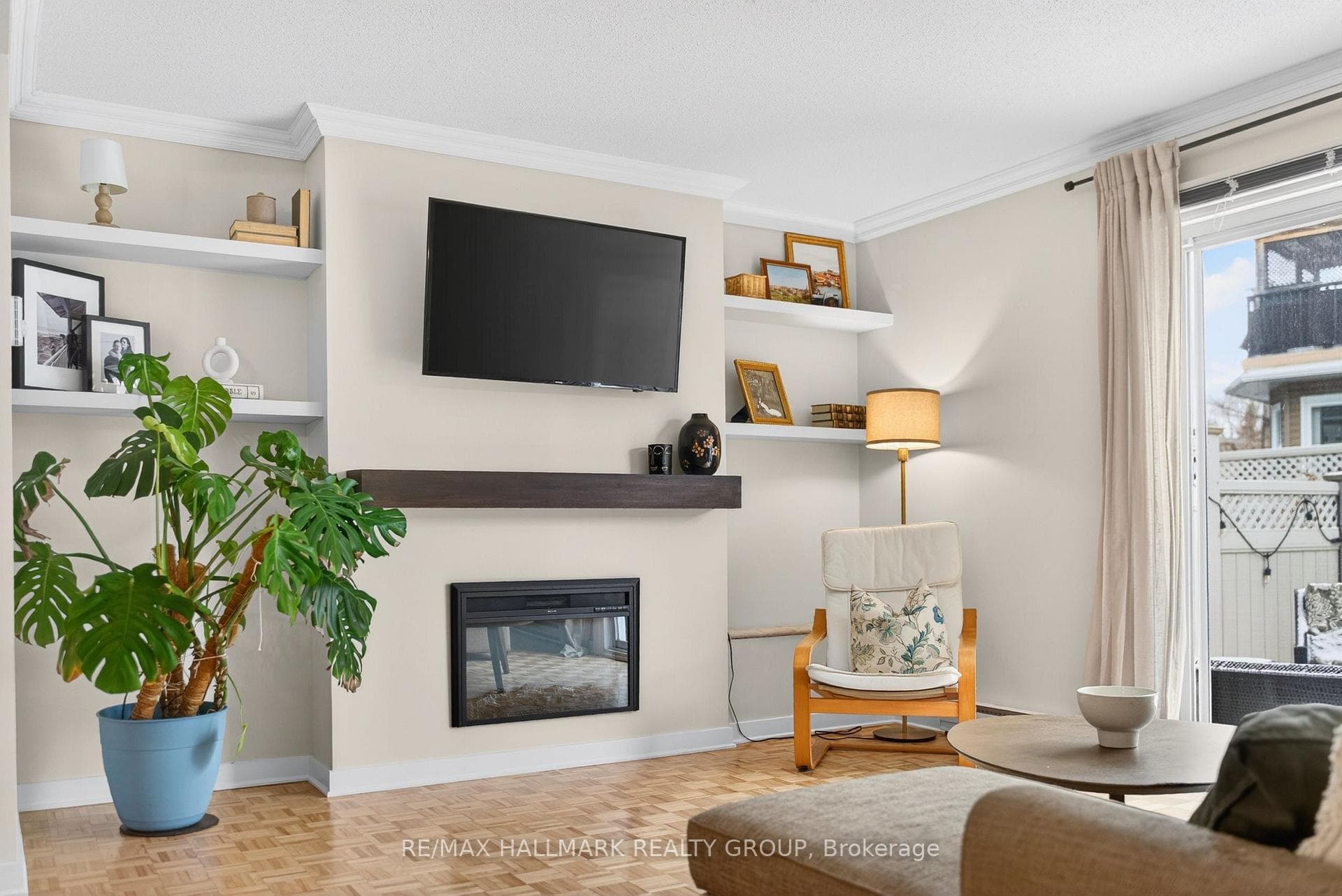 740 Morin Street Unit 8 photo 15