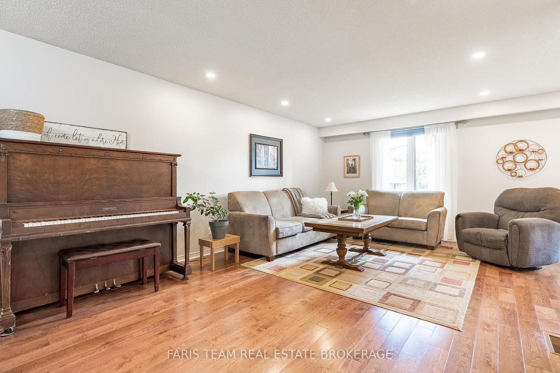 1202 Sunnidale Road photo 12