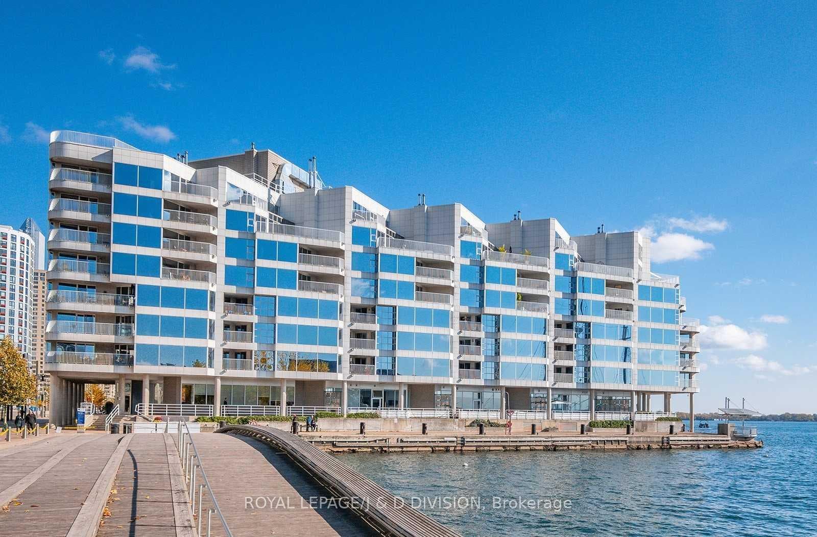 401 Queens Quay Unit 505 photo 1