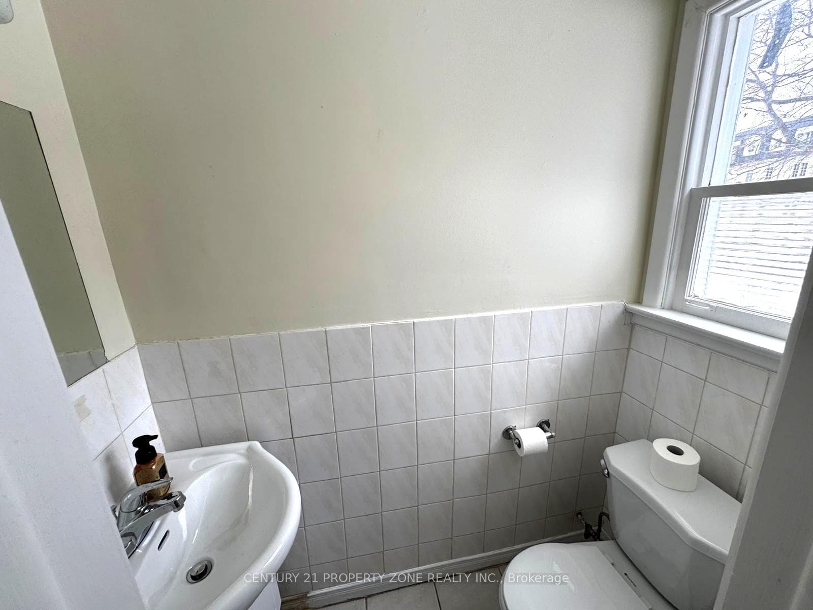 15 Carney Road photo 6