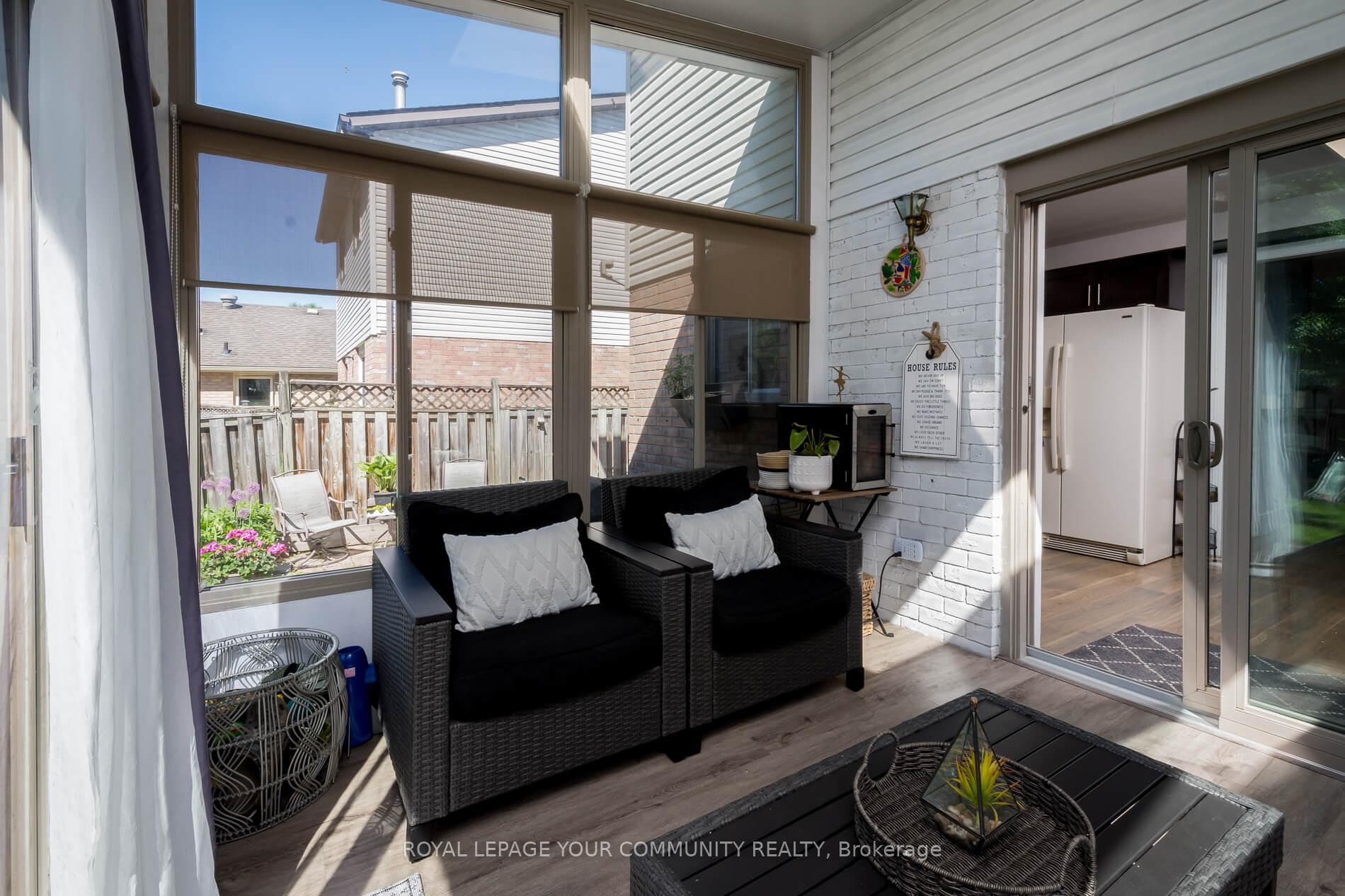 21 Oakridge Court photo 15