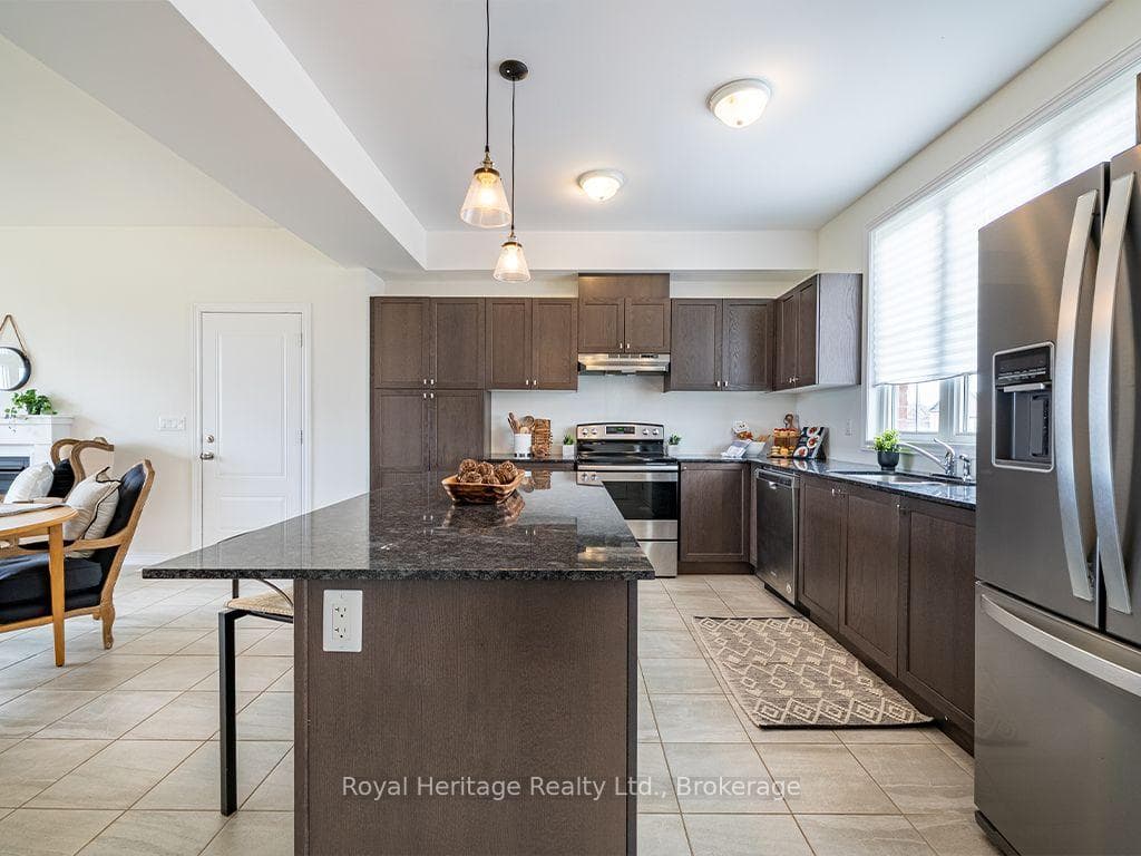 87 Summer Breeze Drive photo 4