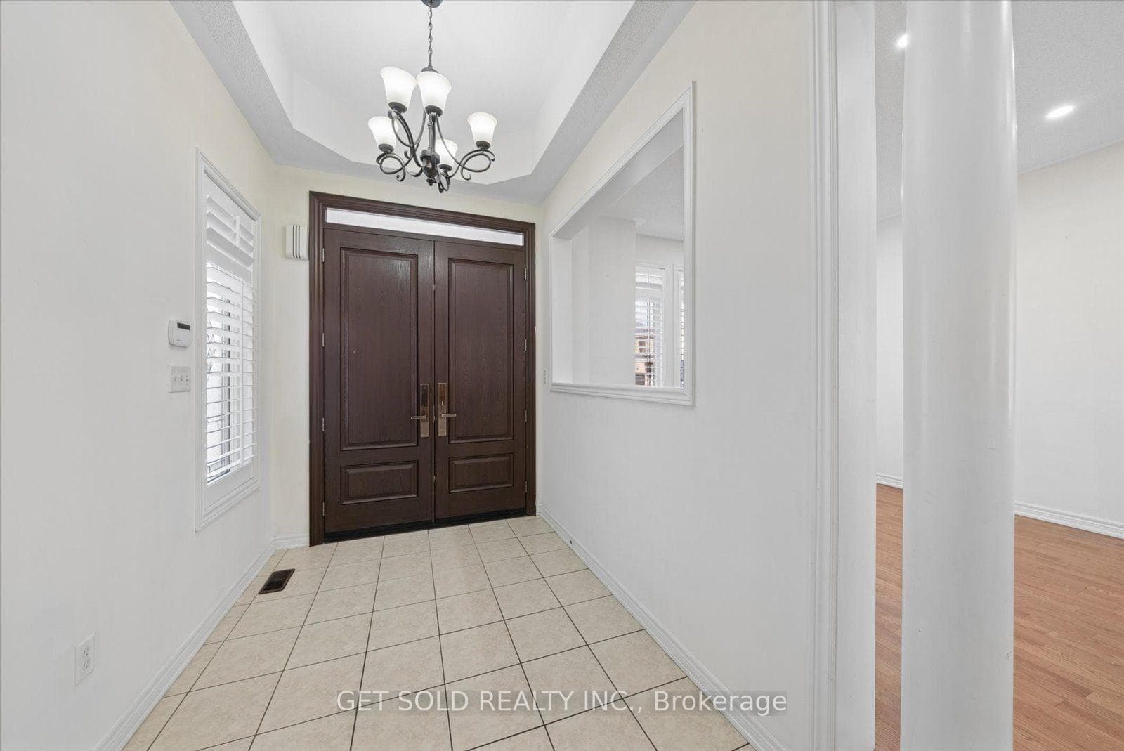 135 Earlsbridge Boulevard photo 8