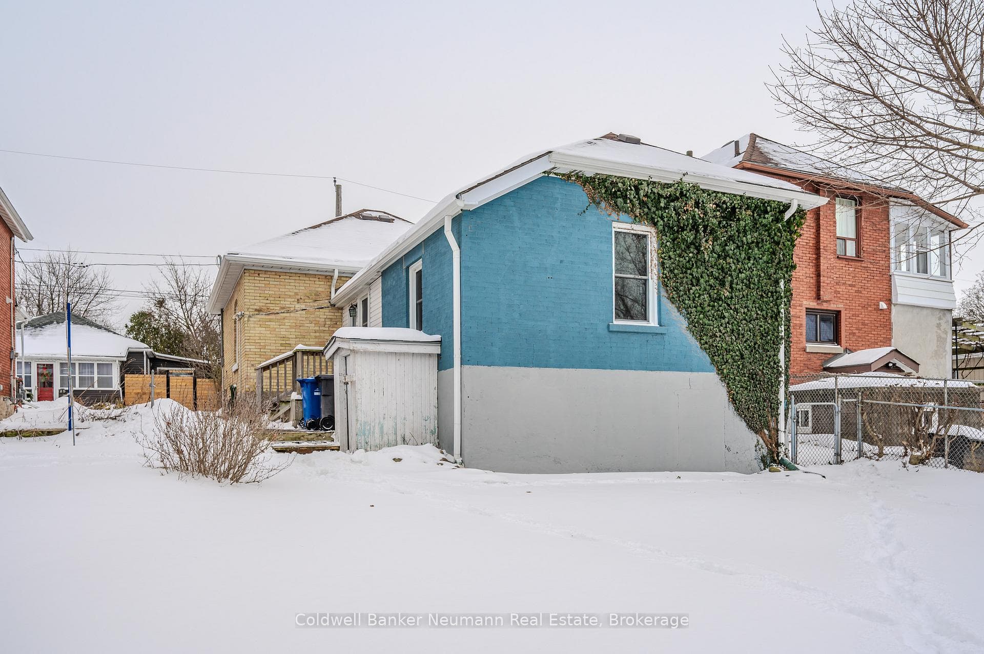 36 Manitoba Street photo 32