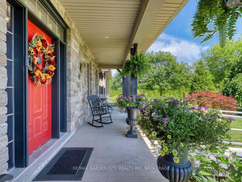 3297 Tallman Drive photo 19