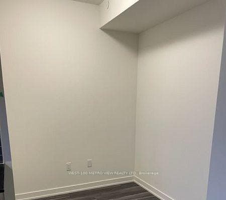 859 The Queensway N/A Unit 413 photo 11