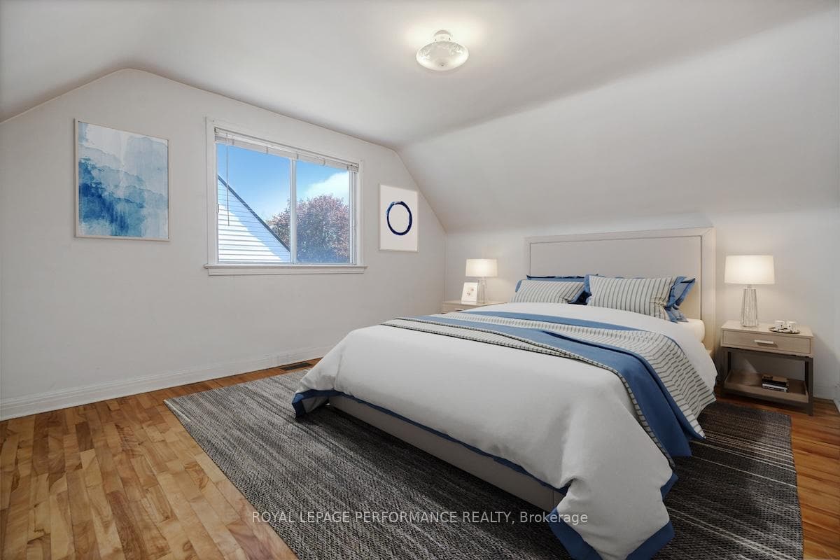 535 Dunbrack Street photo 22
