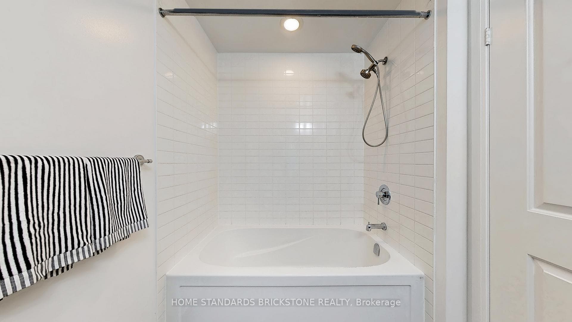 88 Sheppard Avenue Unit 313 photo 30