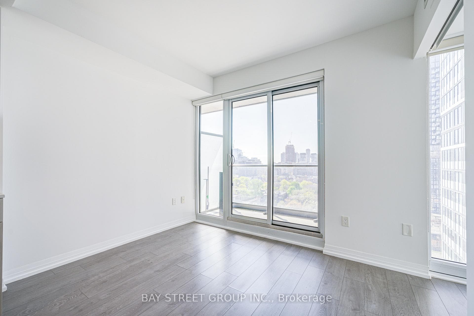 251 Jarvis Street Unit 1218 photo 22