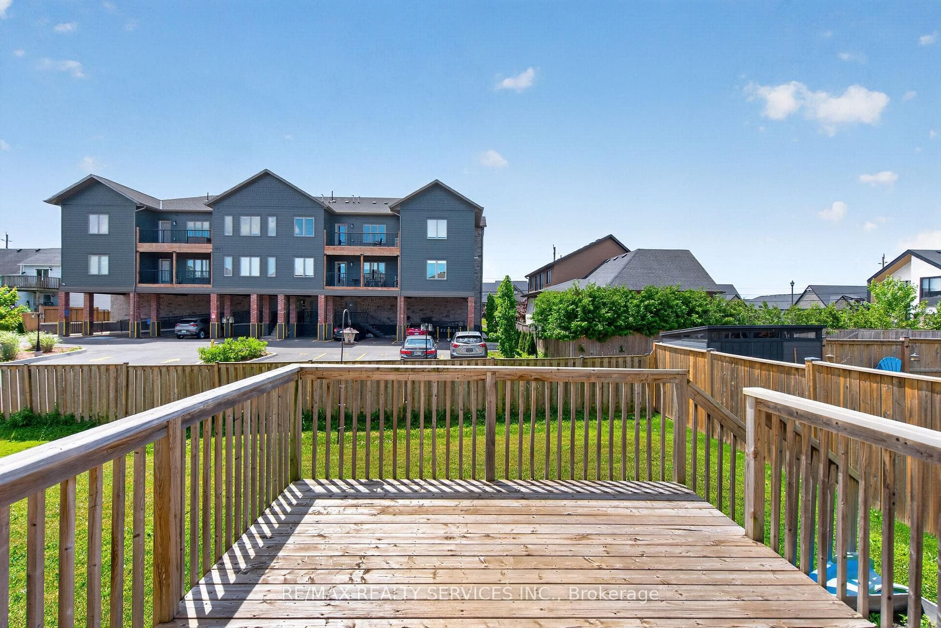 4 Bergenstein Crescent photo 35
