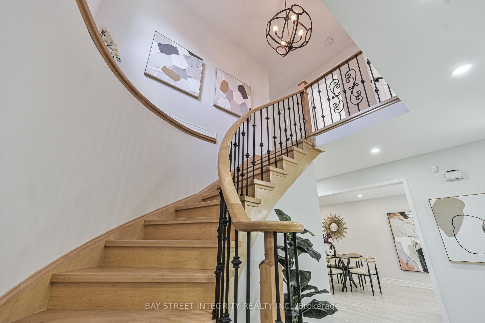 111 Michener Crescent photo 18