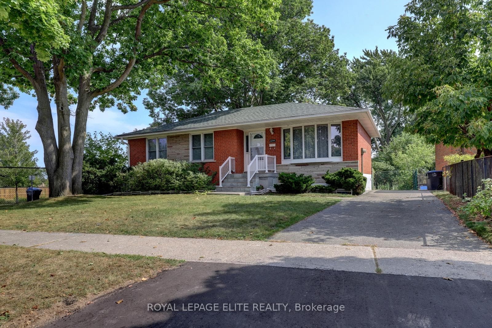 2244 Utley Road photo 2