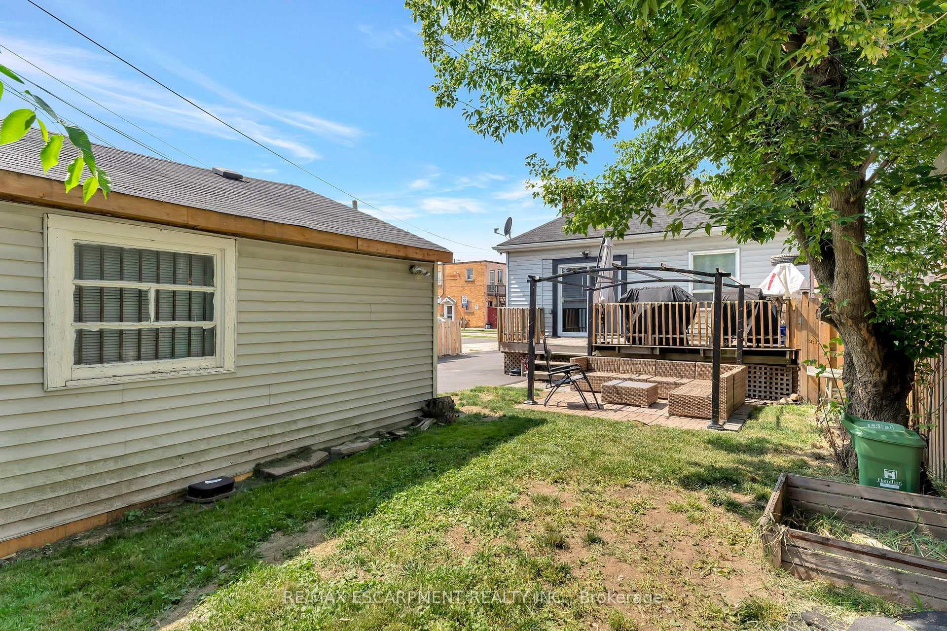 368 Paling Avenue photo 26