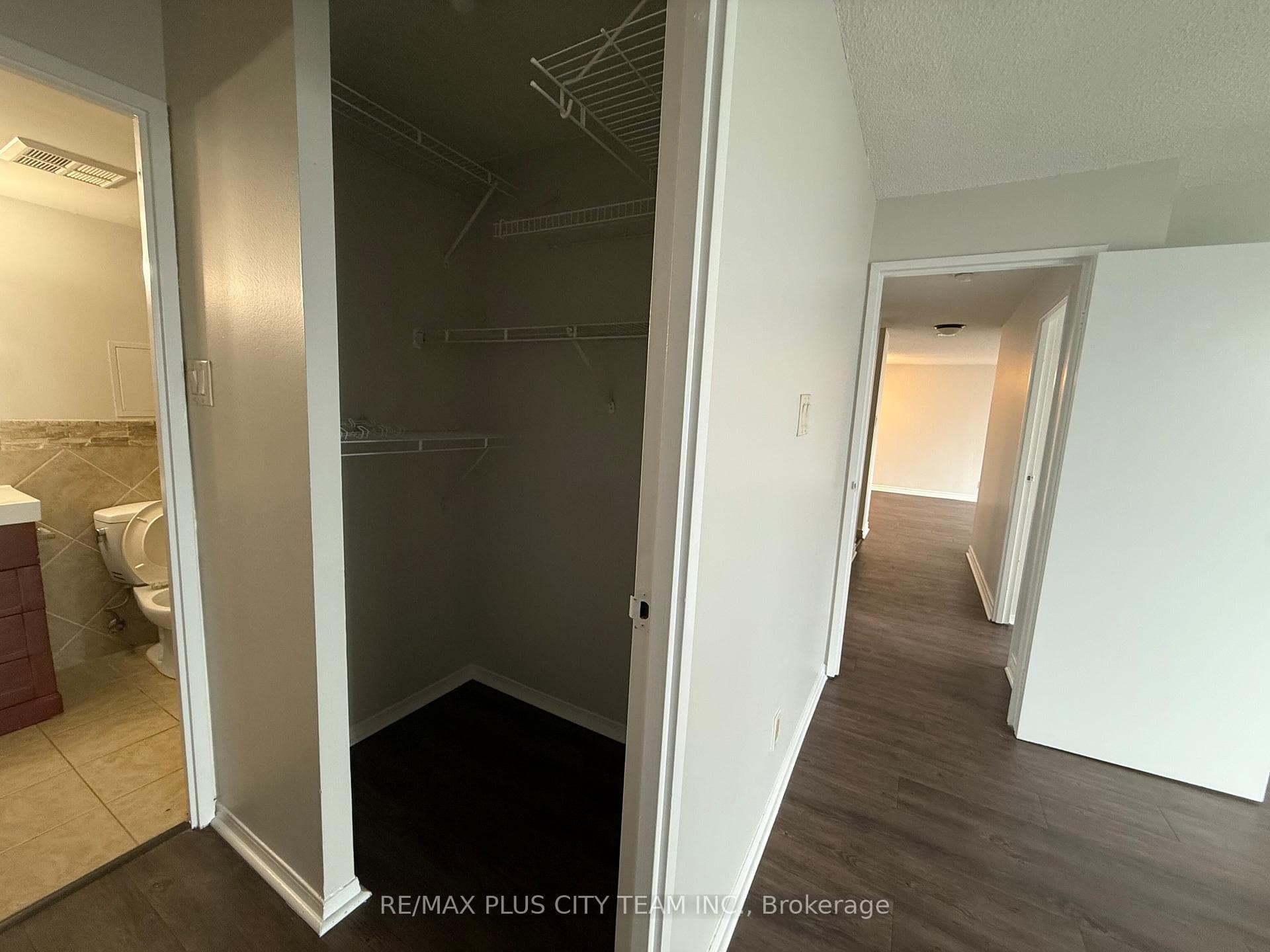 35 Trailwood Drive Unit 1411 photo 16