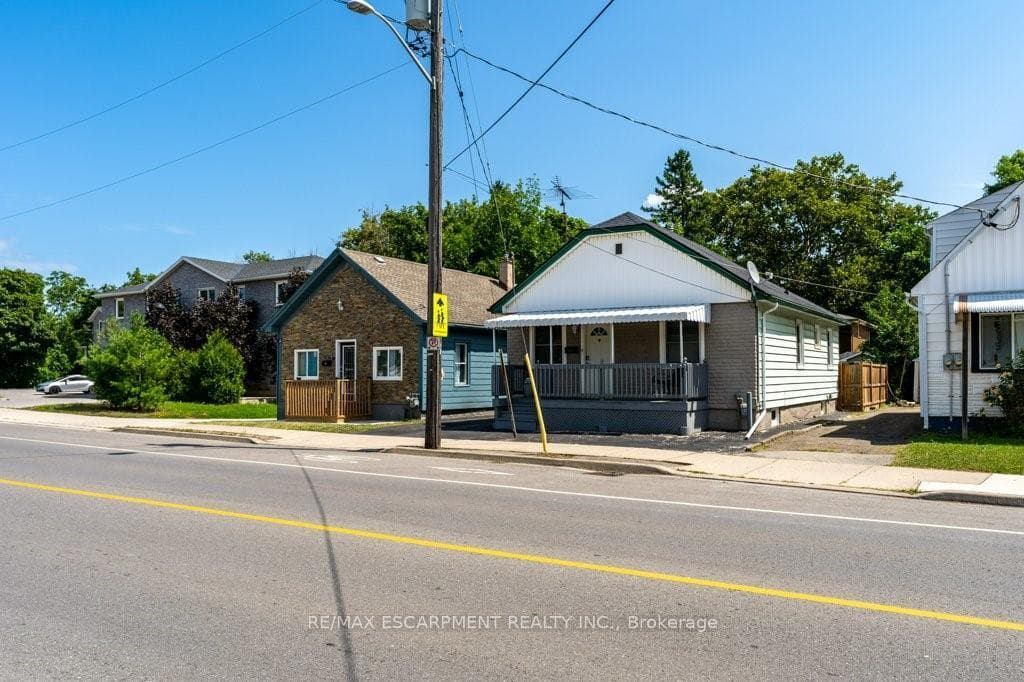 23 Pelham Road photo 4