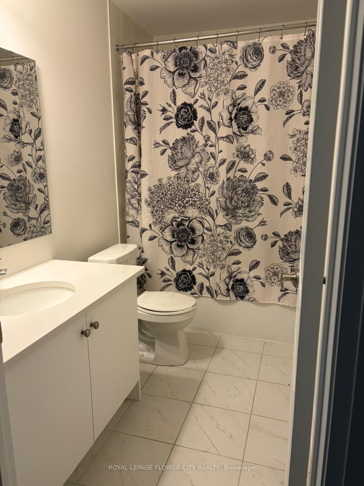 585 Colborne Street Unit 205 photo 22