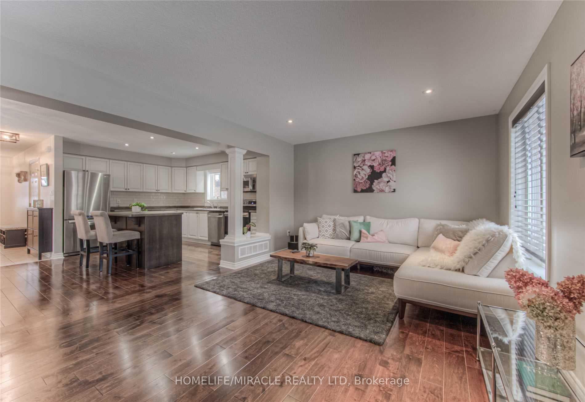 77 Laughland Lane photo 10